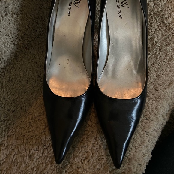 Black leather pointy-toe high heeled pumps size 9 - Picture 4 of 4